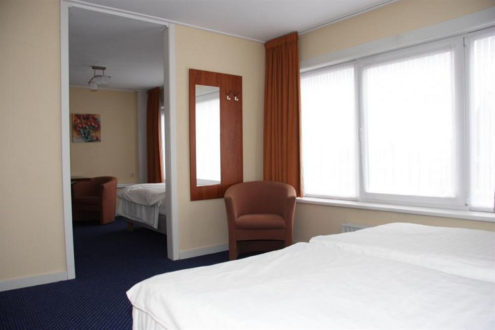 Hotel Royal Zelzate Esterno foto